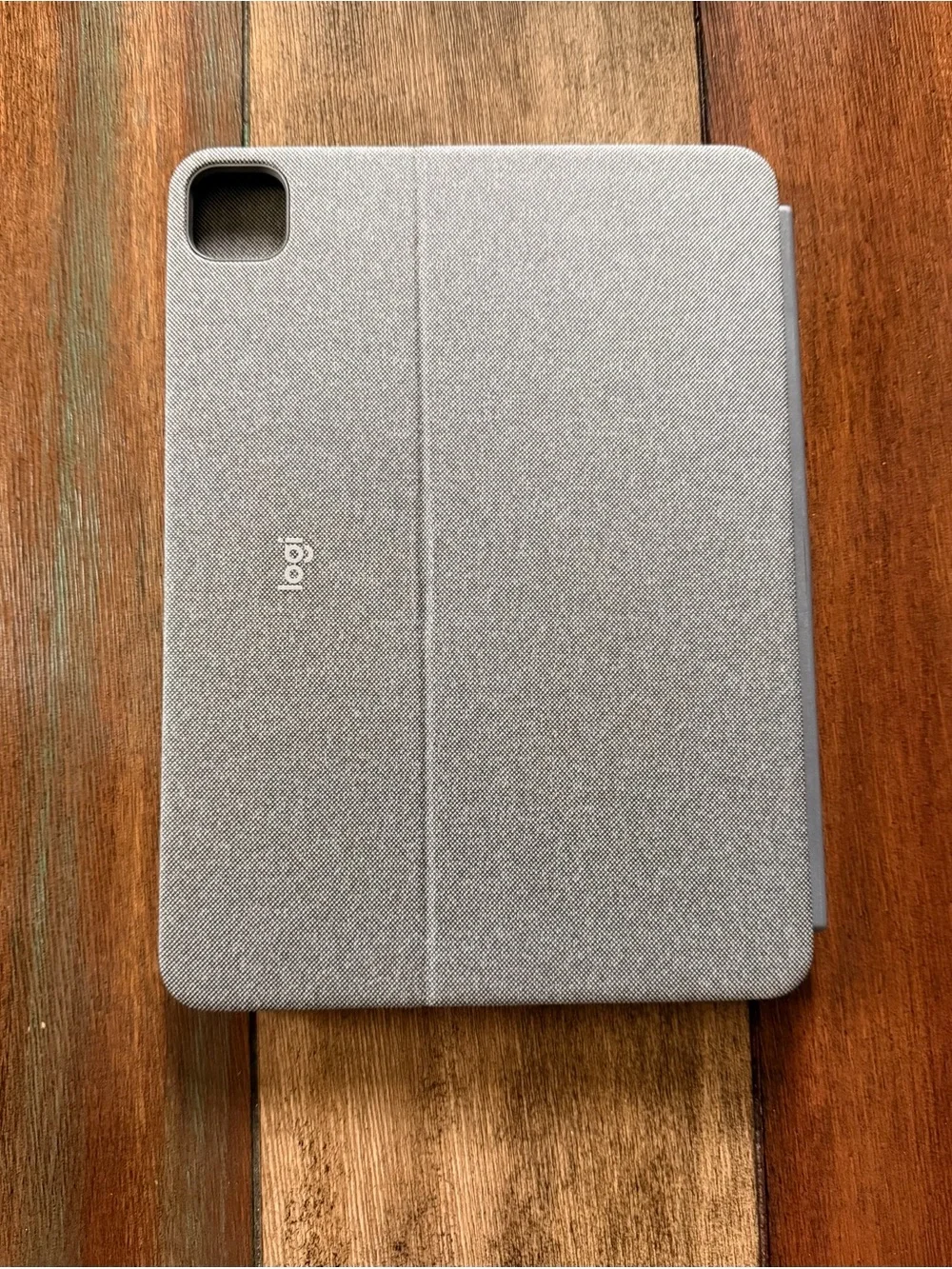 Logitech Combo Touch Keyboard Case for iPad Pro 11”